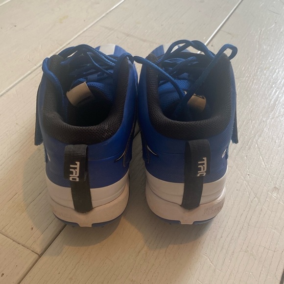 Nike fast flex trout cleats (baseball or football) used for one season. Size 8 - Picture 2 of 9